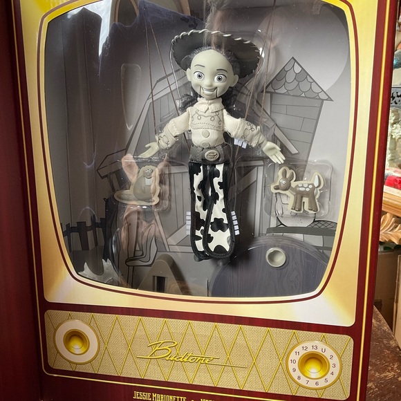 Disney TOY STORY JESSIE doll marionette. In vintage TV for display - Picture 1 of 8